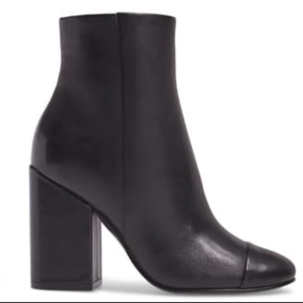 Marc Fisher Prana block heel bootie, Black leather, size 9